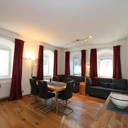 Building, Apartamento *