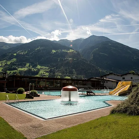 Building, Apartament *