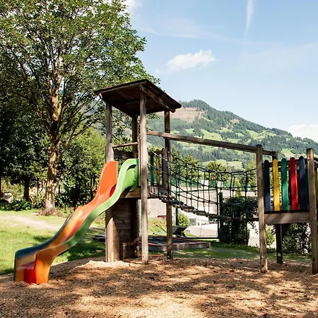 Building, Apartament