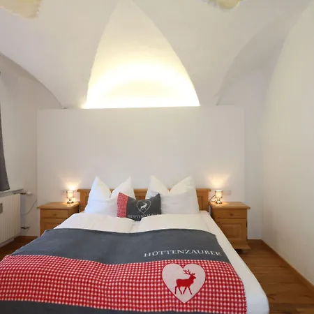 Building, Apartament *