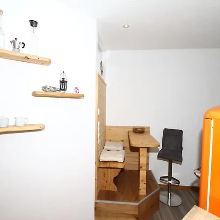 Appartement Building, *
