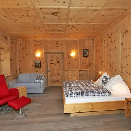 Appartement Building, *
