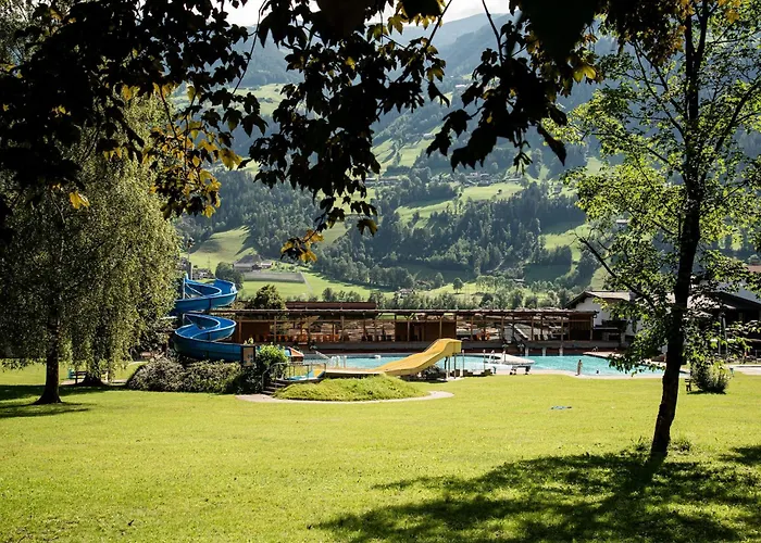 Apartmán Building, *